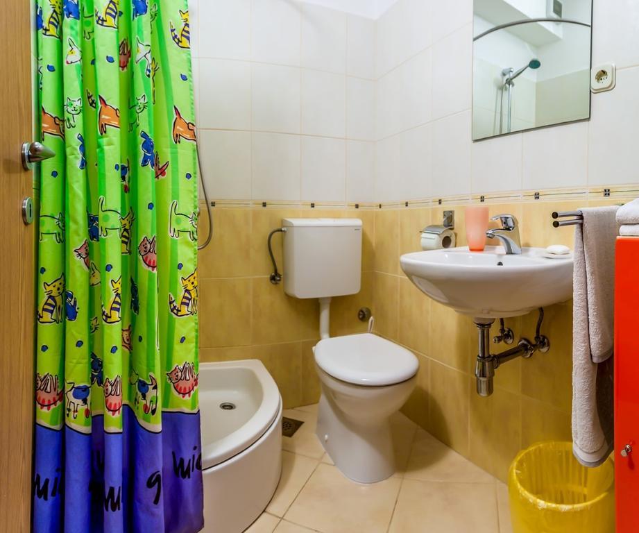 Guest House Marija สปลิท ภายนอก รูปภาพ
